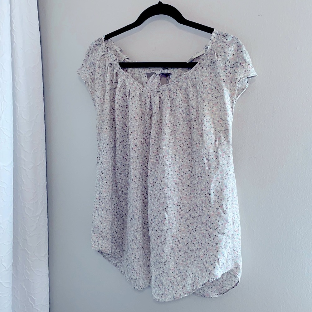 LC Lauren Conrad Short Sleeved Top Size: M